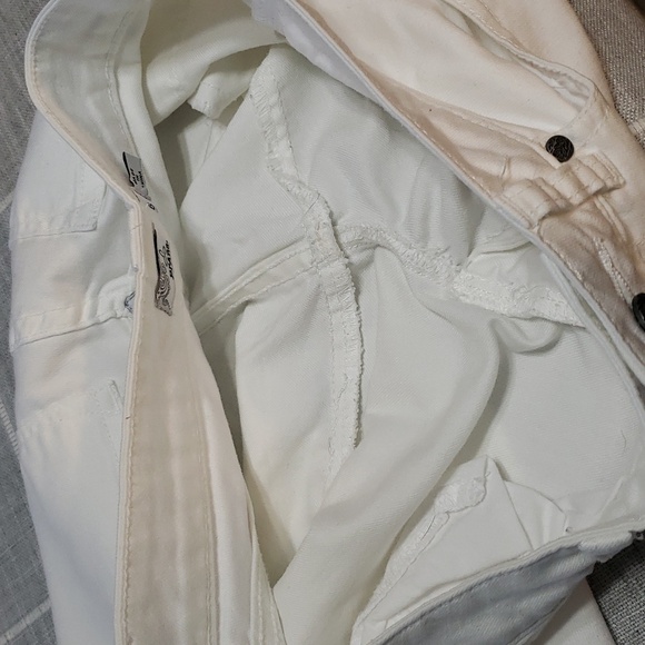 Prana Women's Kara Denim Short, Size 6 - Picture 8 of 13